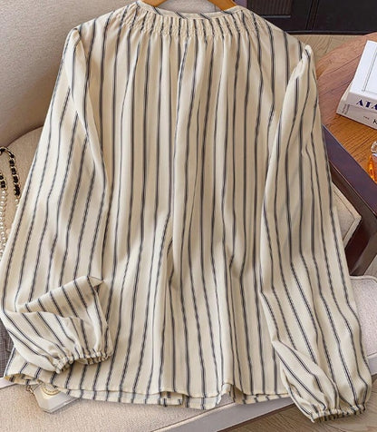 Women's French Striped Smoked Round Neck Bubble Sleeves